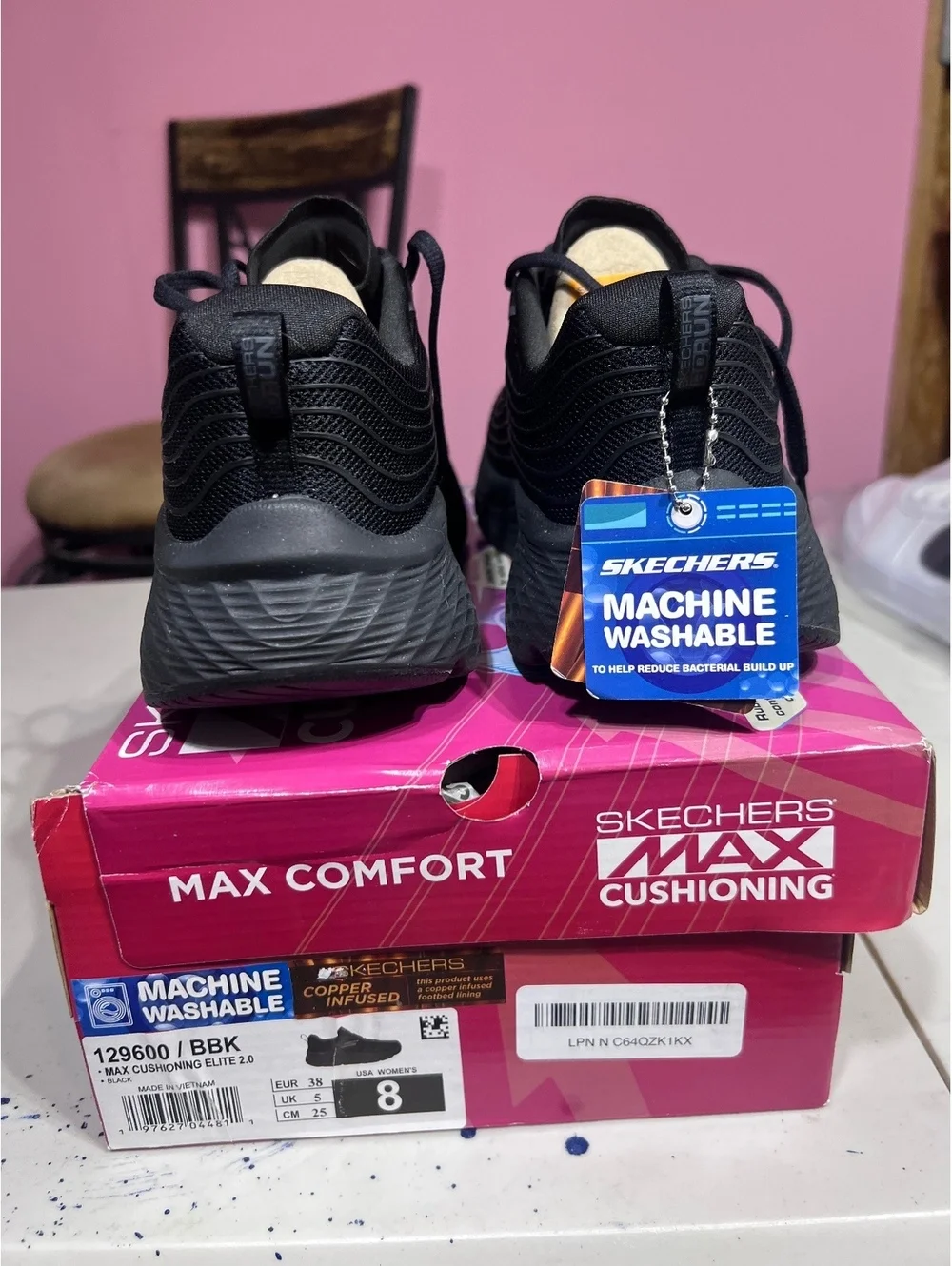 Skechers Max Cushioning Elite 2 Black Athletic Shoes Size 8
